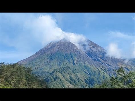 gunung merapi terbaru